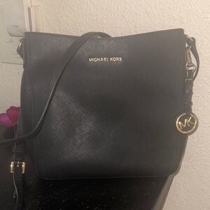 Michael Kors Elegant Black Crossbody Bag